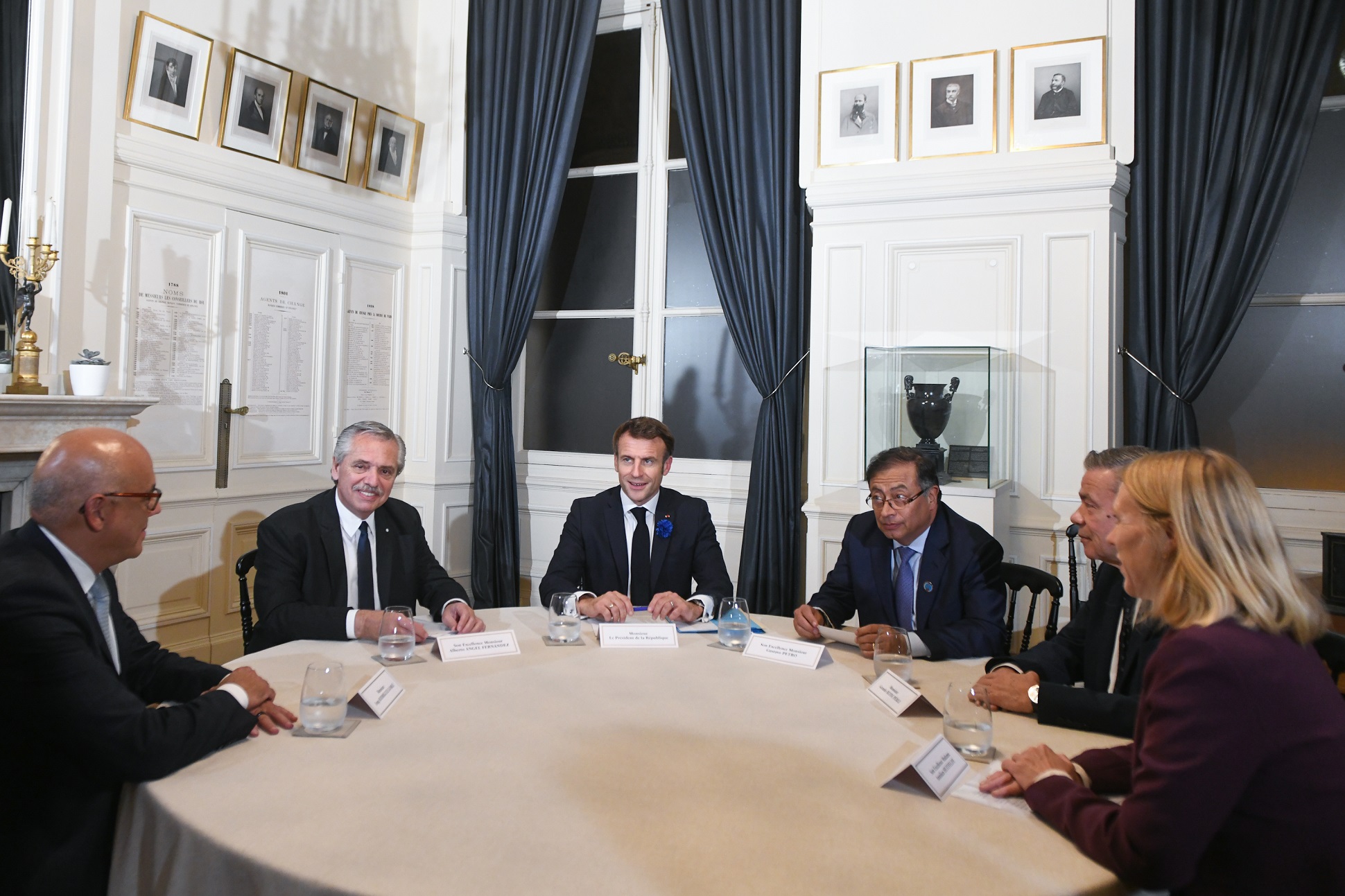 Les présidents français, colombien et argentin ont exprimé leur plein soutien à la reprise du processus de négociation entre les Vénézuéliens