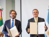 Cafiero y Ebrard en México