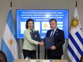 Foreign Minister Mondino signed with her Uruguayan counterpart, Omar Paganini