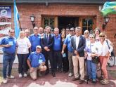 Cafiero con ex combatientes en Lobos 