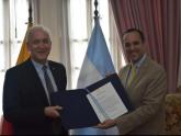 Embajador argentino en Ecuador presentó copia de cartas credenciales al Canciller Holguín