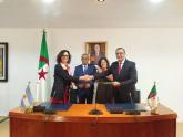 Misión comercial a Argelia y firma de acuerdo entre ANMAT y su contraparte argelina