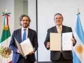 Cafiero y Ebrard en México