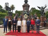Ofrenda Floral de Emiratos Arabes Unidos en Plaza San Martín