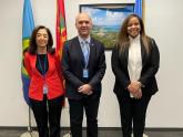 Embajadora María del Carmen Squeff, Secretario Guillermo Carmona y Embajadora Keisha McGuire, Presidenta del Comité de Descoloni
