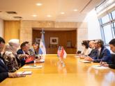 Reunión con embajadores de países del Sudeste Asiático