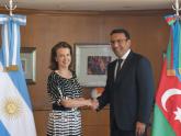 Mondino se reunió con el Embajador de Azerbaiyán para promover la nutrida agenda bilateral