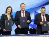 Firma del Acuerdo Administrativo para la Implementación del Convenio sobre Seguridad Social, junto al Mtro de trabajo israelí  