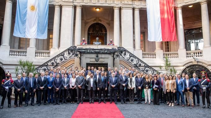Argentina - Chile. Encuentro Público Privado