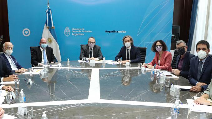 https://www.cancilleria.gob.ar/es/actualidad/noticias/la-empresa-lamb-weston-alimentos-modernos-anuncio-que-invertira-us-200-mil