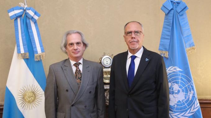 Tettamanti y el Director Regional de Oficina de las Naciones Unidas contra la Droga y el Delito