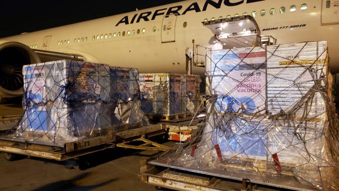 Un millón de vacunas desde la Argentina a Egipto