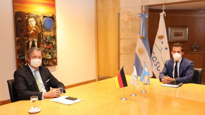 Guillermo Chaves con el embajador de Alemania