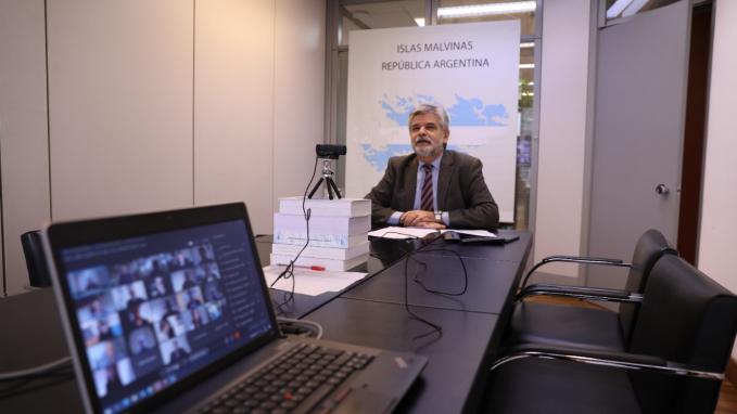 Daniel Filmus_Becas para estudiantes e Malvinas