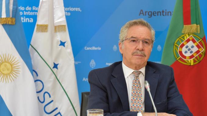 Canciller Solá_Reunión con Portugal
