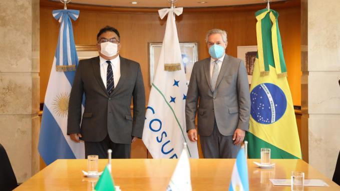 Canciller Felipe Solá y Flávio Viana Rocha