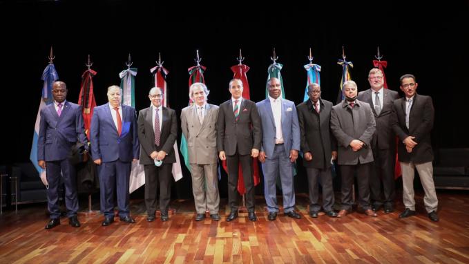 Tettamanti con embajadores africanos_Día de África