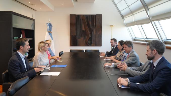 Argentina ratifica ante la ACNUR que la protección de los refugiados es un tema prioritario y una política de Estado para nuestr