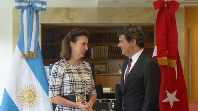 Mondino se reunió con el Embajador de la República de Türkiye, Süleyman Ömür Budak
