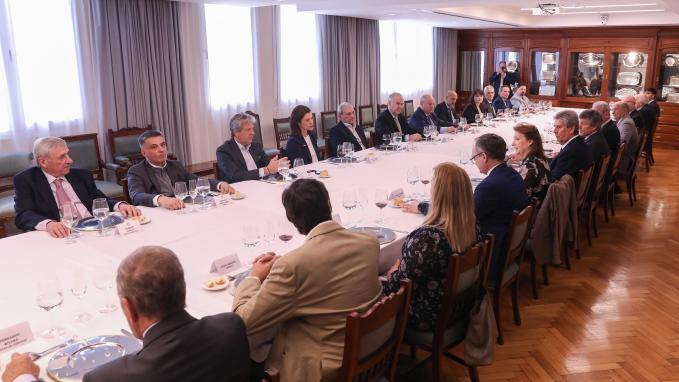 Mondino asistió a la Bolsa de Cereales de Bs. As. 02-10-24
