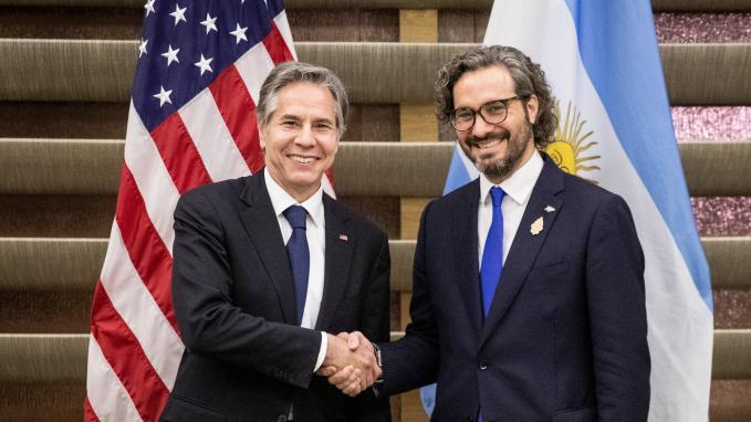 Cancilleres de EEUU y Argentina, Antony Blinken y Santiago Cafiero