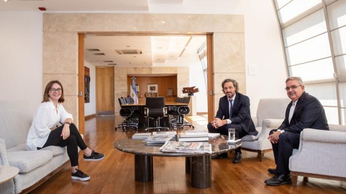 Canciller Cafiero junto al gobernador Jalil
