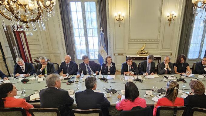 Reunión de ministros del Poder Ejecutivo en Cancillería