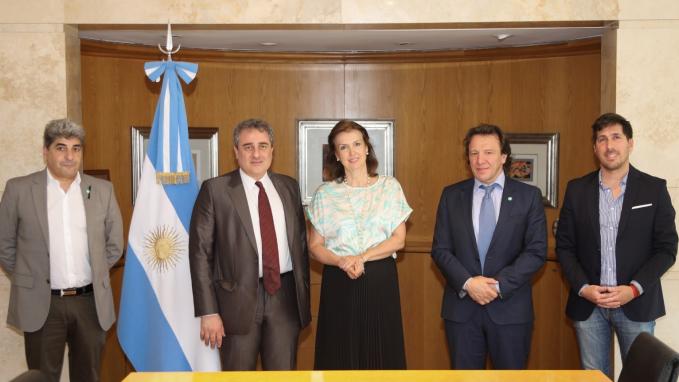 La Canciller recibió a las autoridades del Centro Islámico de la República Argentina