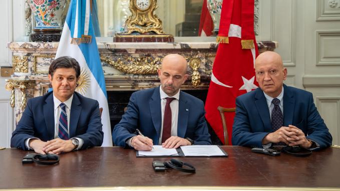 Argentina firmó un Memorando de Entendimiento en Materia de Servicios Aéreos con la República de Türkiye