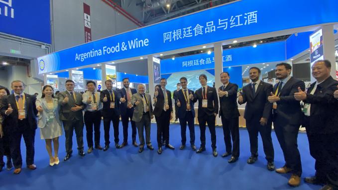 Vaca Narvaja destacó la presencia argentina en feria china en sectores de alimentos, servicios y tecnología 