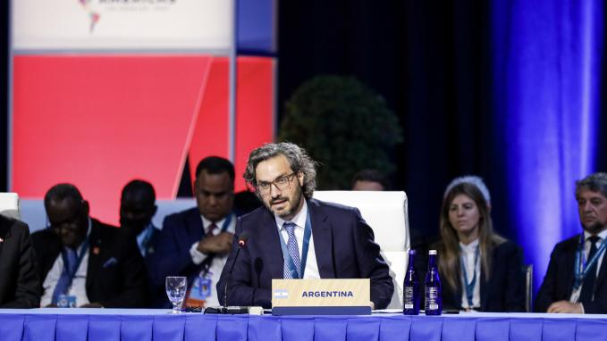Cafiero en la reunión de cancilleres de la Cumbre de las Américas 