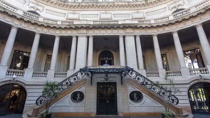 Noche de las Embajadas
