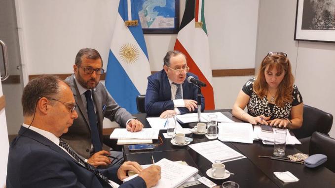 REUNIÓN CON KUWAIT