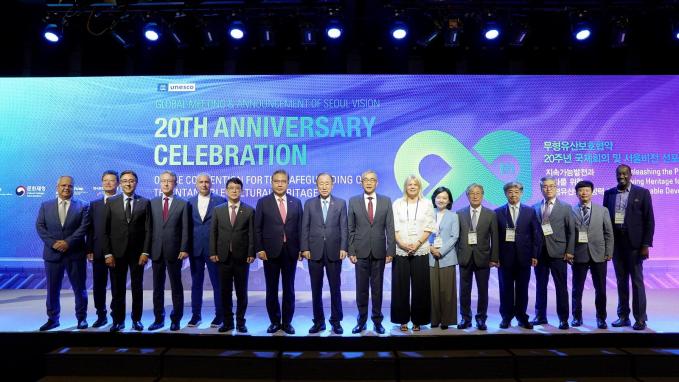Losardo participó de la apertura del aniversario de Convención sobre Patrimonio Vivo