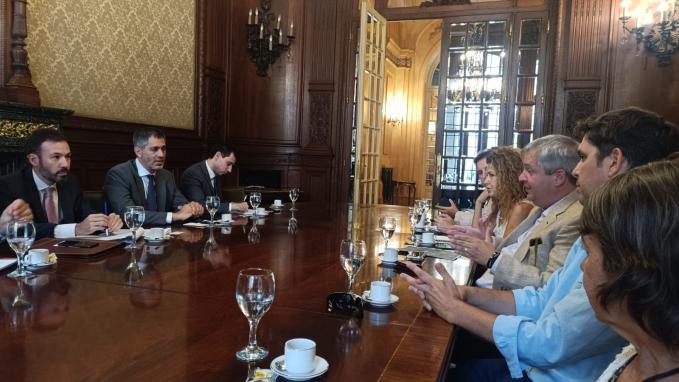 meeting with representatives of the brand “Maquinaria Argentina para Alimentos” (Argentine Food Machinery) 