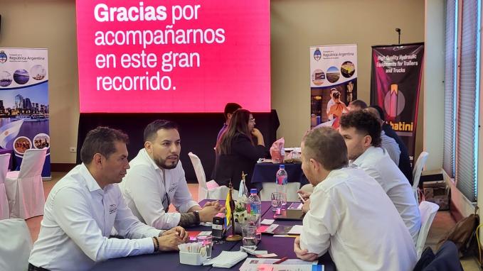 Mision comercial de autopartes a Ecuador