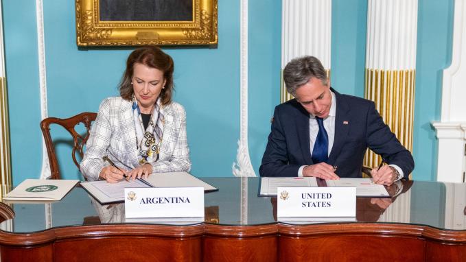 Mondino fue recibida por el Secretario de Estado, Antony Blinken