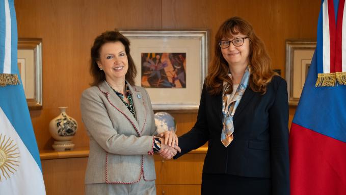 Mondino welcomed the new Ambassador of the Czech Republic, Jarmila Povejšilováa 16-10-24
