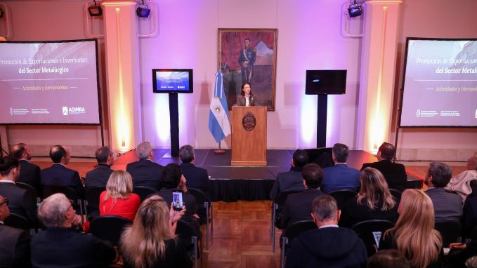 Acto de Promoción de las Exportaciones y las Inversiones del Sector Metalúrgico