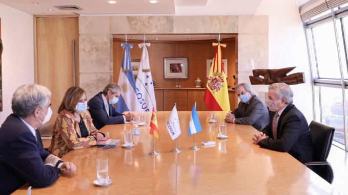 Solá recibió a Cristina Gallach Figueras
