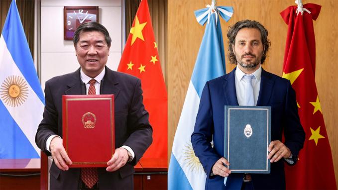 Santiago Cafiero y He Lifeng