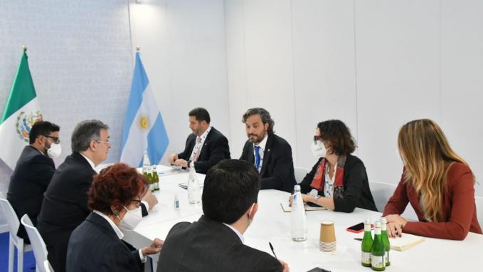 El canciller Santiago Cafiero mantuvo reuniones bilaterales con su par de México, Marcelo Ebrard