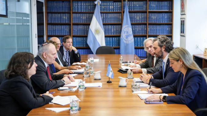 Cafiero con Organizaciones Judías en Nueva York