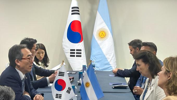 Mondino met with South Korean Foreign Minister Cho Tae-yul