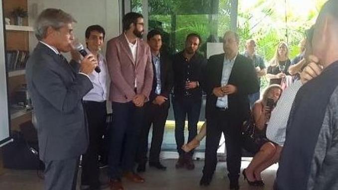 Networking y Presentación de Emprendimientos liderados por Argentinos